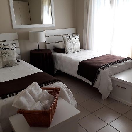 The Upper Deck Apartment Swellendam Dış mekan fotoğraf